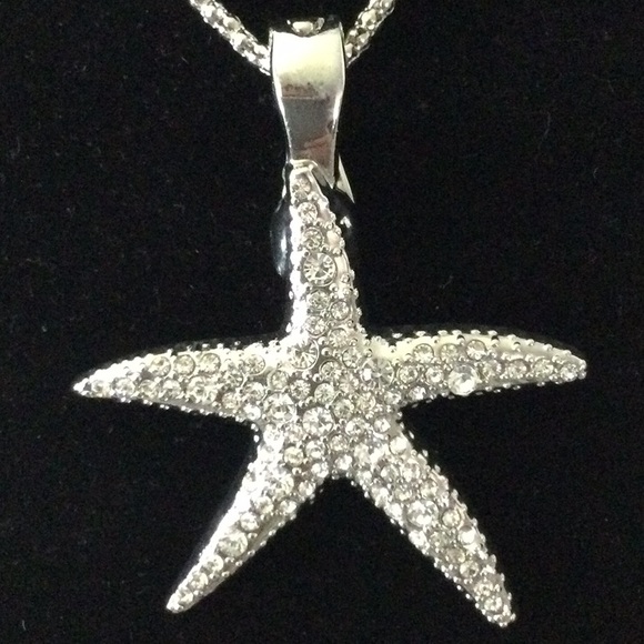 Starfish Necklace - Picture 2 of 3